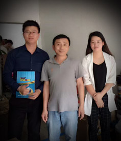 感謝潤(rùn)滑油行業(yè)何總百般對(duì)比后堅(jiān)決選擇與華企立方合作，我們必牢記使命，盡一切能力幫助企業(yè)網(wǎng)絡(luò)營(yíng)銷落地，做良心企業(yè)。